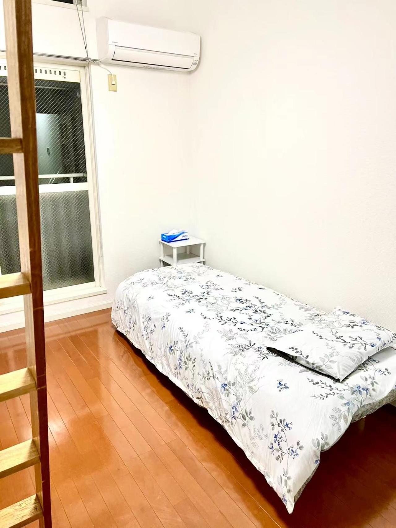 Meguro River House In Nakameguro *